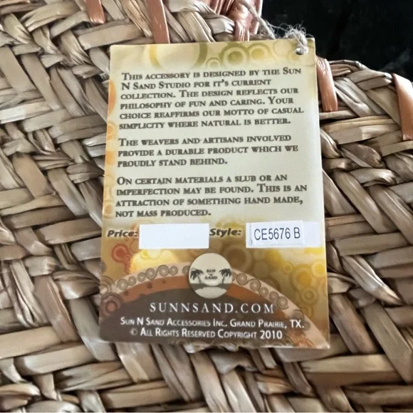 NWT Sun & Sand Natural Fiber Straw Woven Beach Tote Bag Pristine Quiet Luxury - Picture 9 of 9